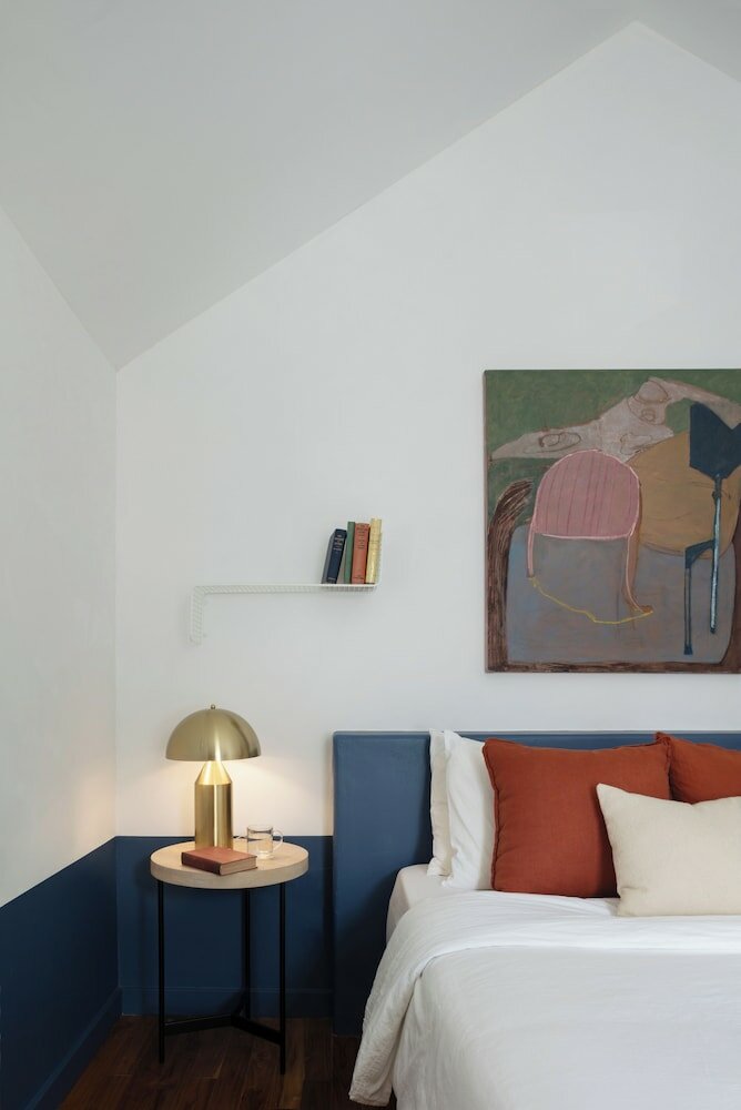 Фото The Trail in Adams - Berkshires’ Art Hotel