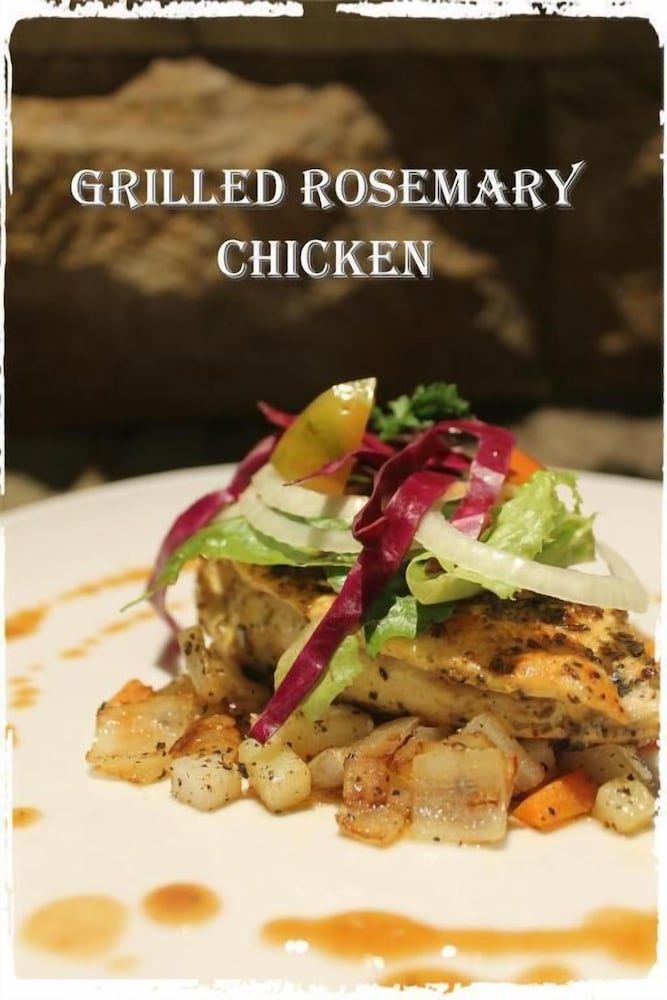 Фото Hotel Pyrenees