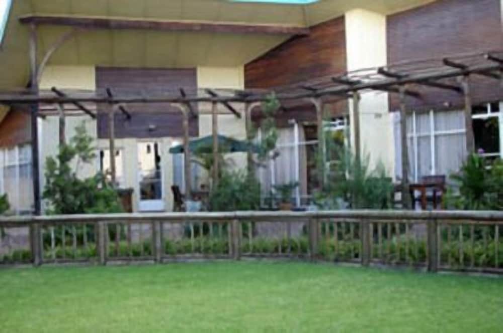 Фото Emerald Guesthouse