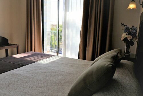 Внешний вид отеля Hotel Arcos de Montemar в Торремолиносе, фото 4