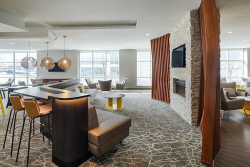 Гостиница SpringHill Suites by Marriott Bloomington в Блумингтоне