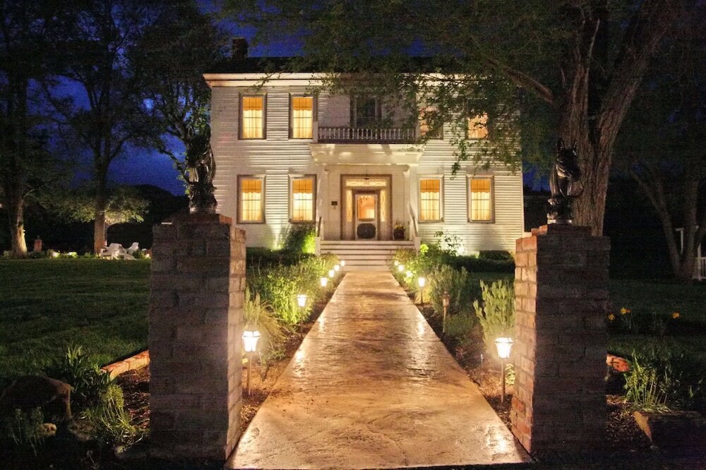 Фото Bybee's Historic Inn