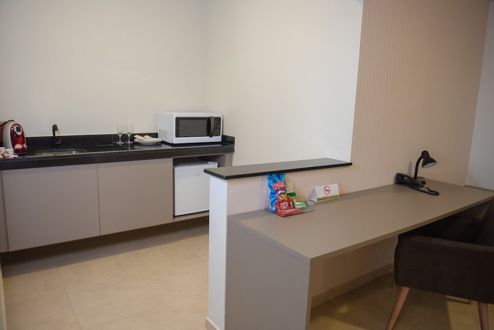 Фото Bristol Infinity Hotel