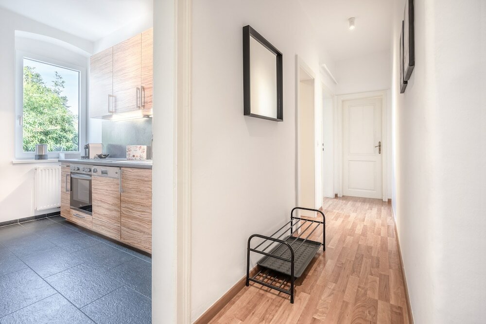 Фото InnsbruckHomes at Botanical Garden