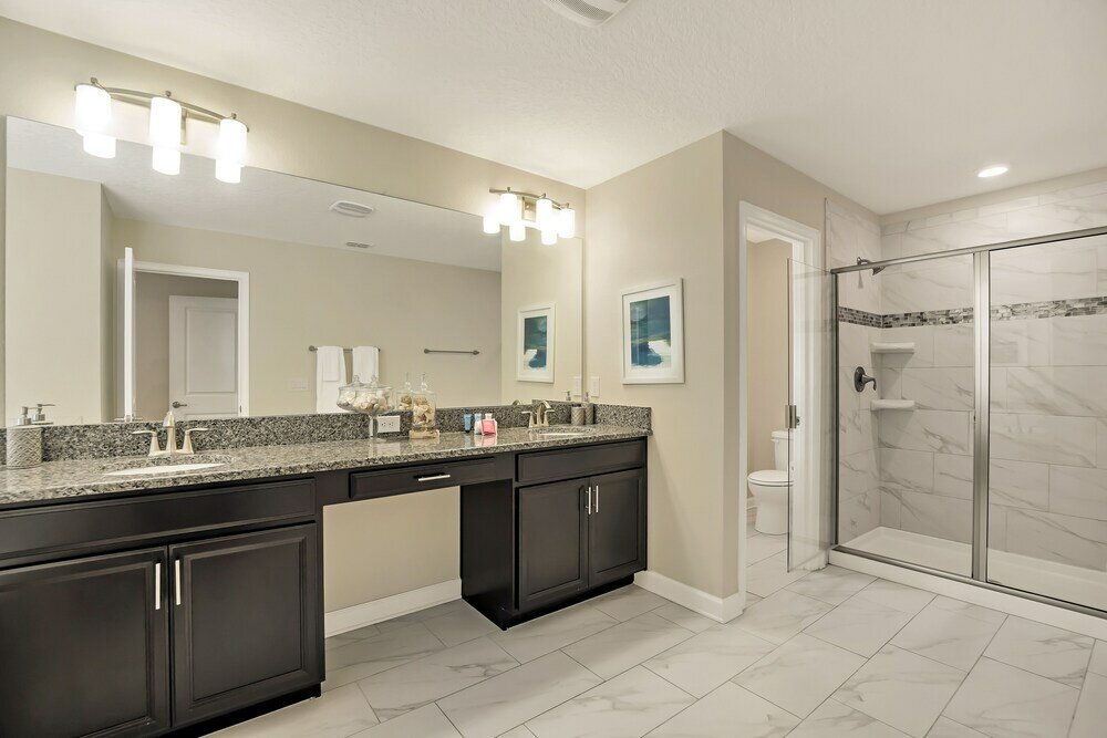 Фото Lakeview Home w Private Pool & Free Water Park!