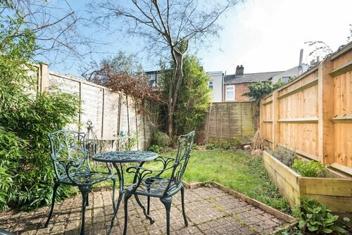 Гостиница The Old Bookbinders Retreat - 4-bedroom Jericho House in Oxford в Оксфорде