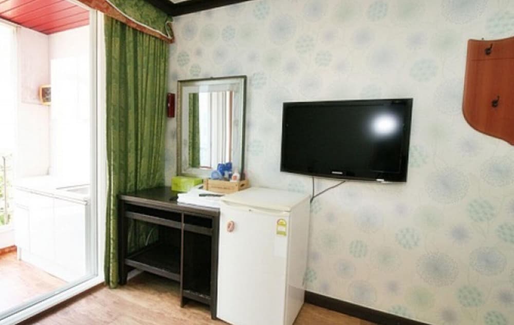 Фото Naksan Beach Condotel