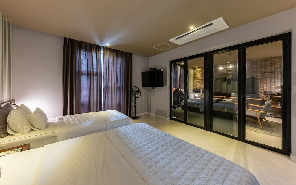 Фото Brown Dot Gimhae Eobang