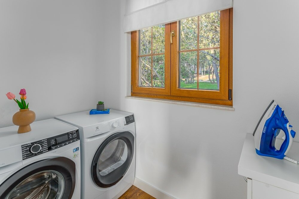 Фото Luxury Beach Villas Porto Bus