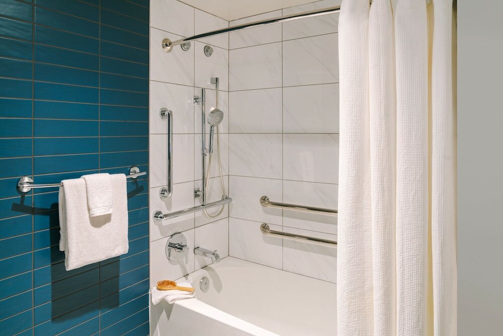 Фото Sonder The Quincy Ascend Hotel Collection