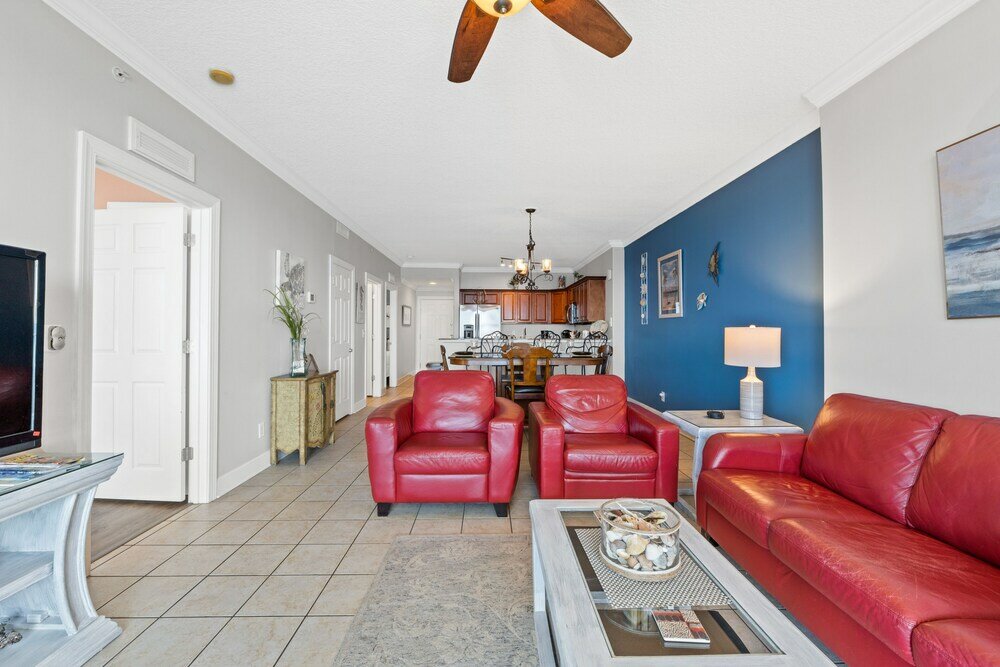 Фото Tropic Winds by Book That Condo