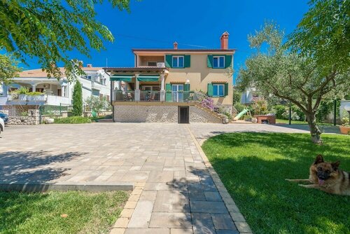 Гостиница Villa Lux Nina - 6 bedrooms - pool&sauna в Задаре