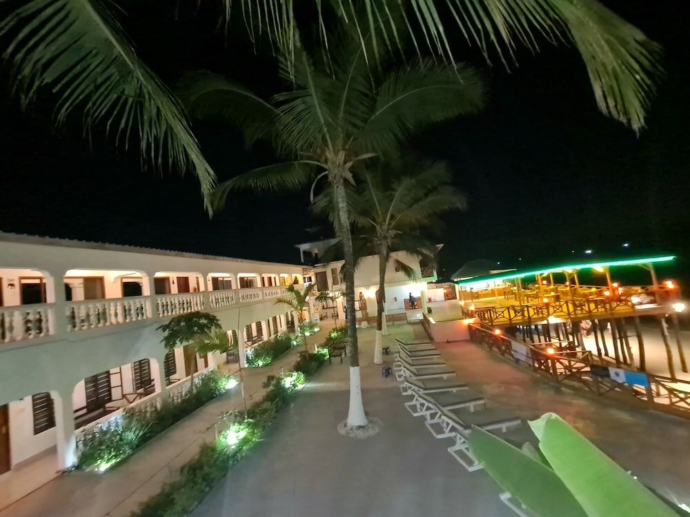 Фото Zenobia Beach Resort