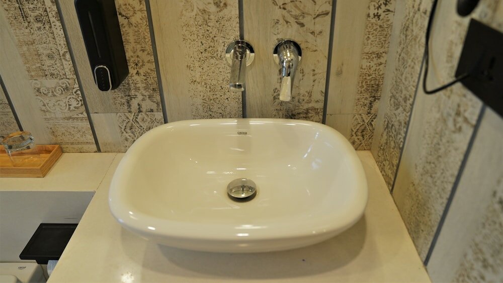 Фото De Glance Hotel