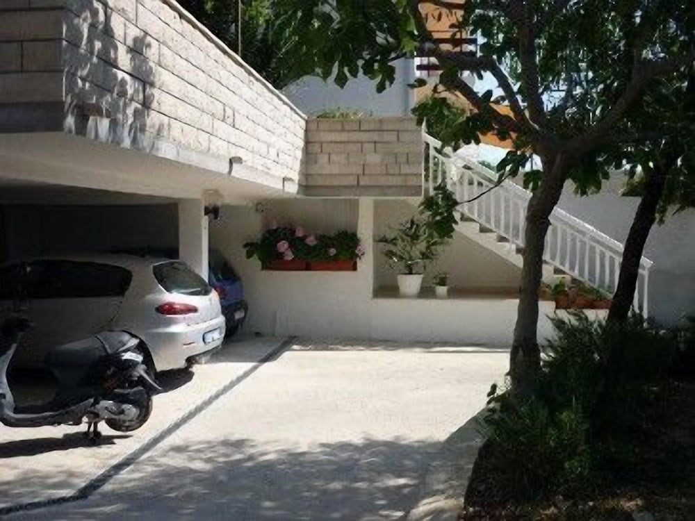 Фото Apartmani Ivanovic