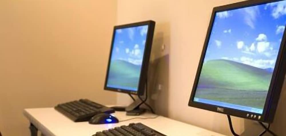 Фото Crystal Palm Hotel