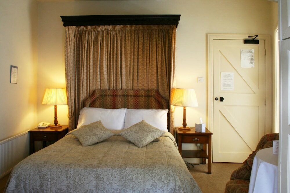 Фото New Inn Hotel