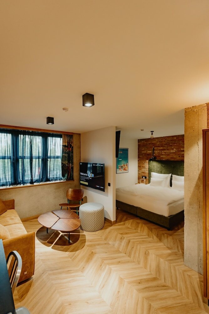 Фото One66 Hotel