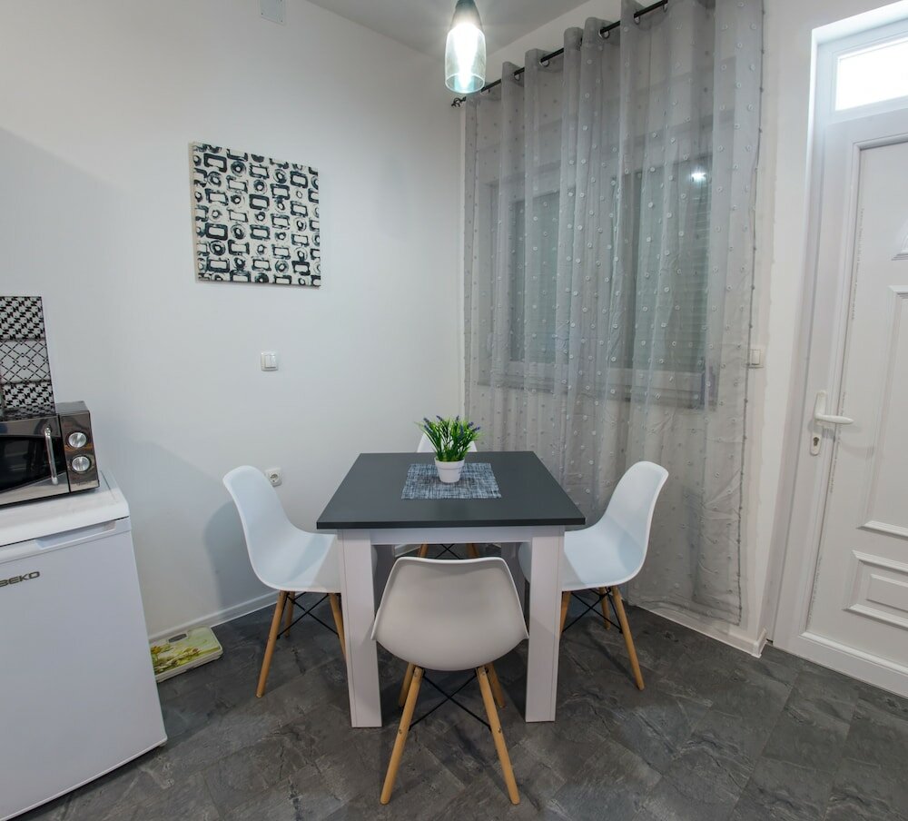 Фото Cozy apartment in Old Town with parking