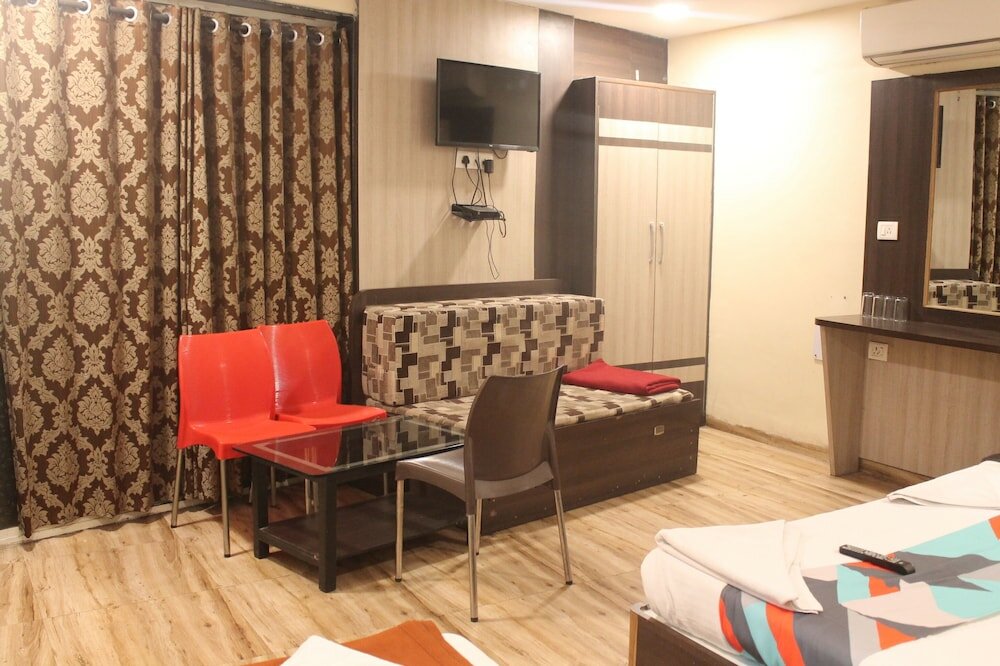 Фото Hotel Mukesh residency