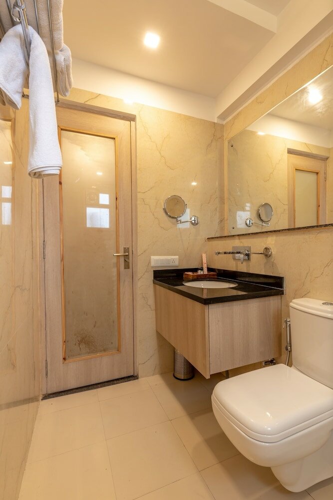 Фото White Rock by The Solitaire Hospitality