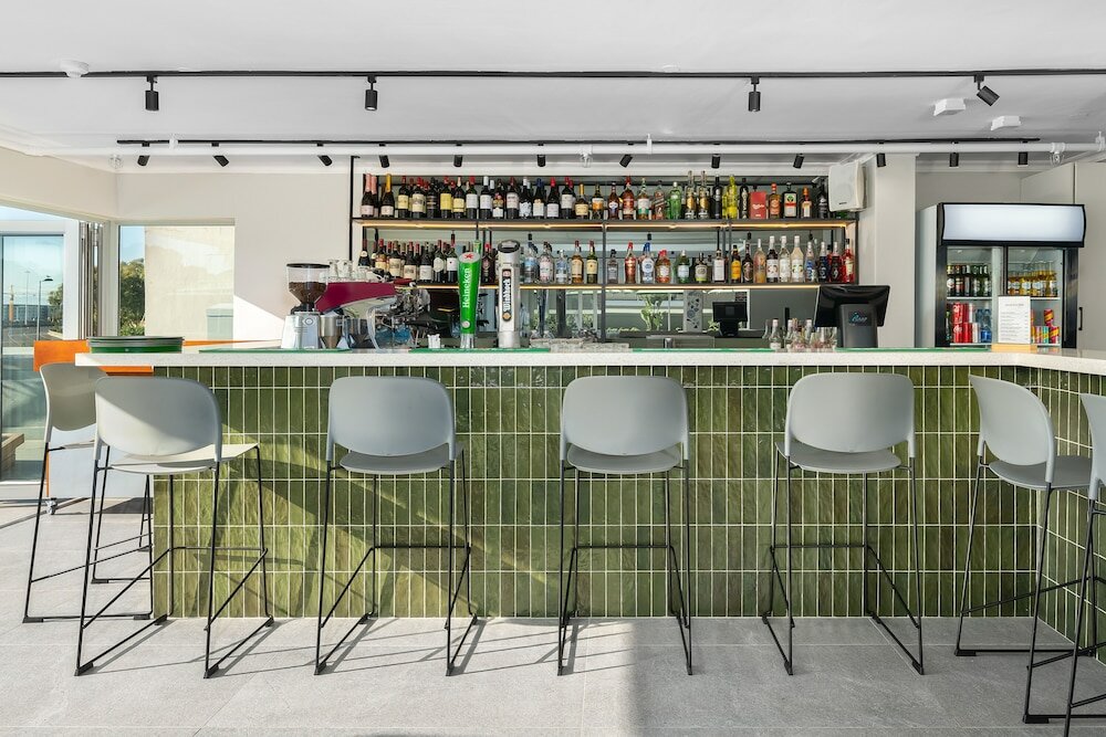 Фото Point Break Luxury Apartments