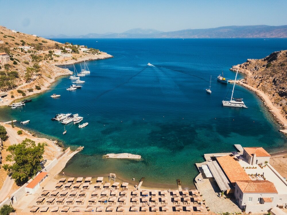 Фото Mandraki Beach Resort - Adults Only