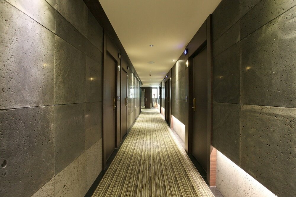 Фото Daejeon Yuseong SPA Tower