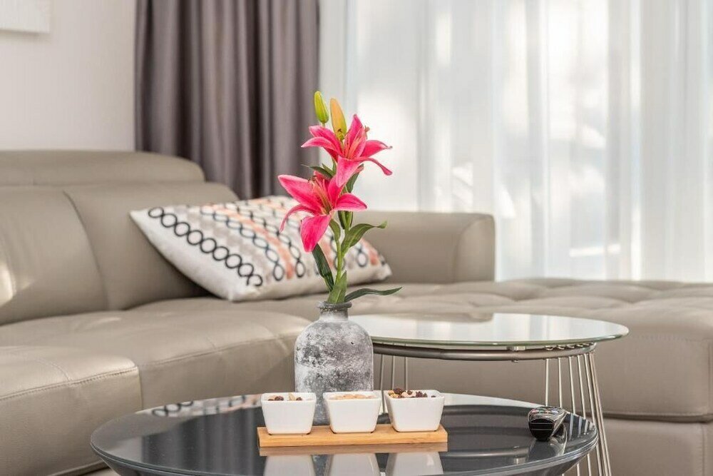 Фото Sunset apartment with private pool and jacuzzi