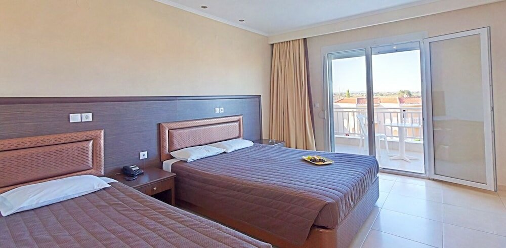 Фото Grand Platon Hotel