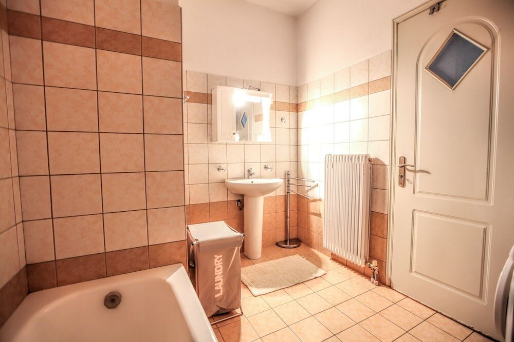 Фото Grand Meteora Central Luxury Apartment