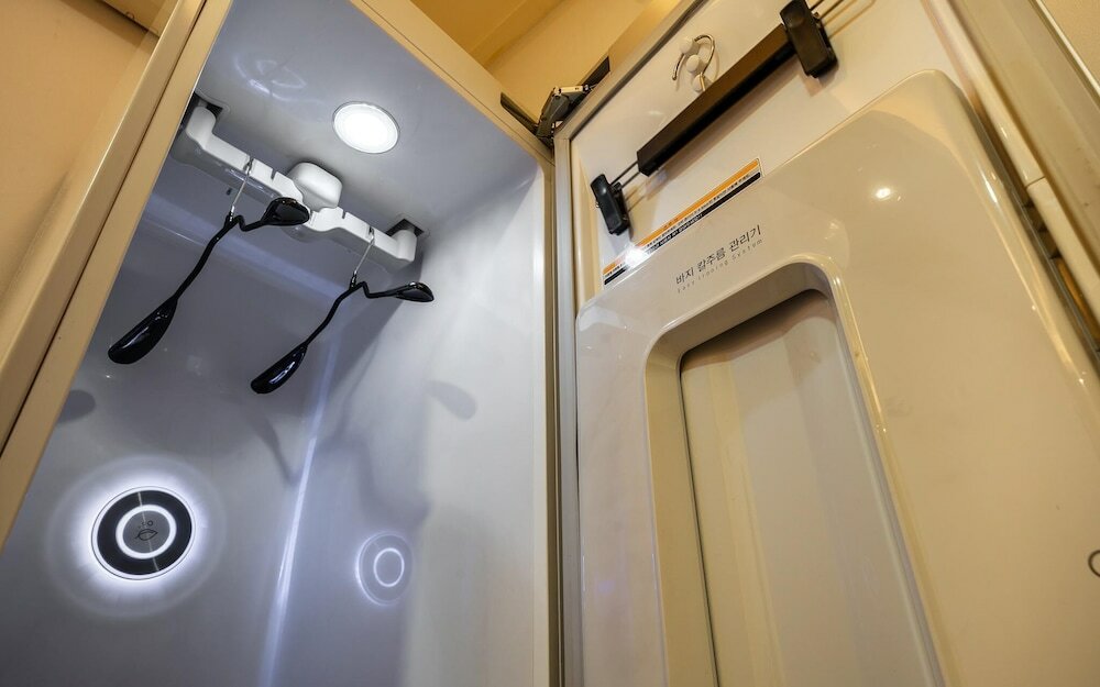 Фото Suwon Station Zavolle