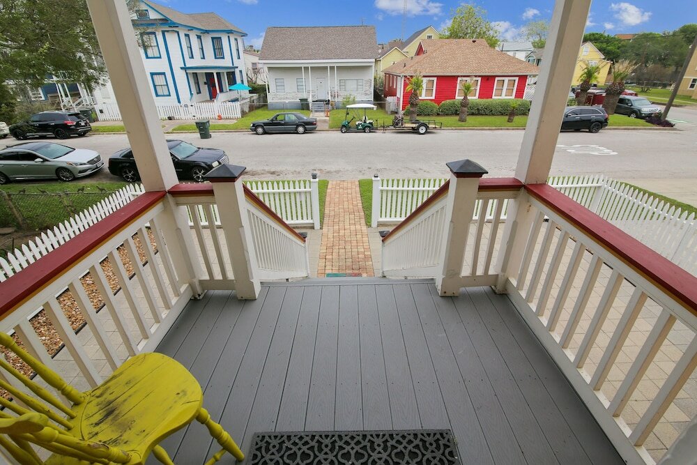 Фото Abfab Seaside Cottage