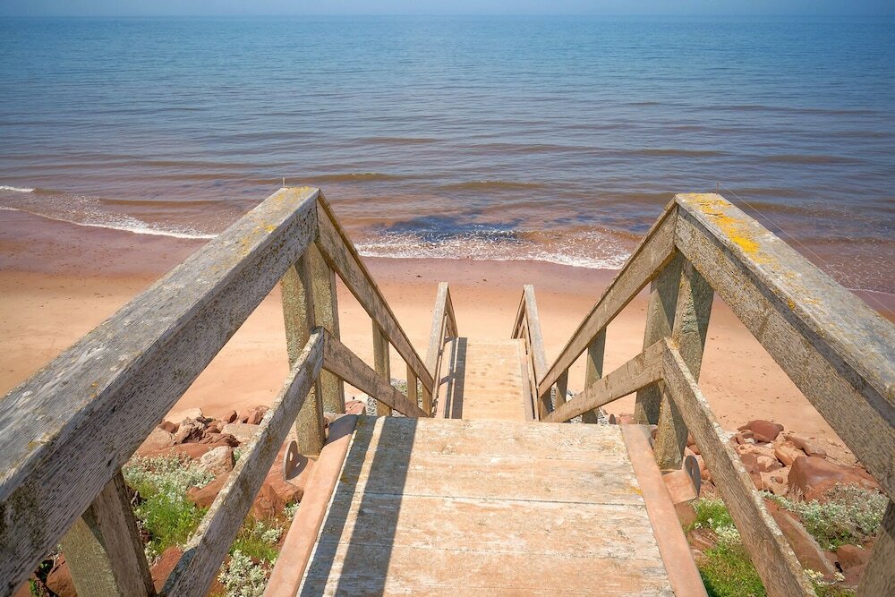 Фото 45 Steps - The Culinary Beachside Inn