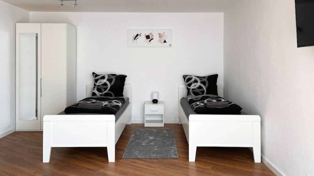 Фото Zentral gelegene Studios i home2share