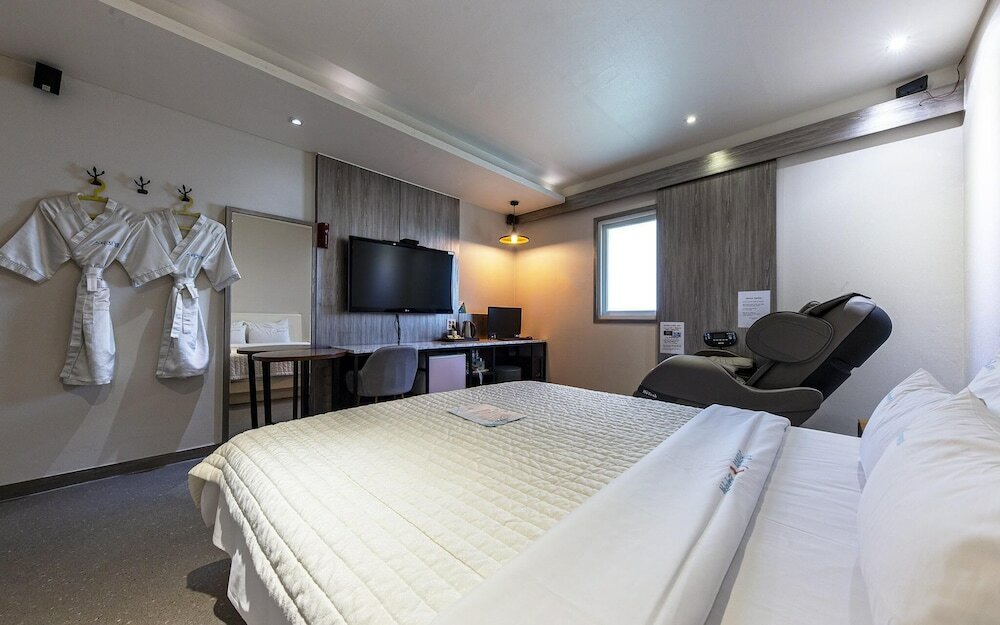 Фото Daejeon Yuseong SPA Tower