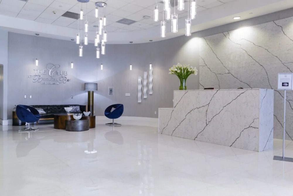 Фото Luxury Apartments W Pool & Ocean views