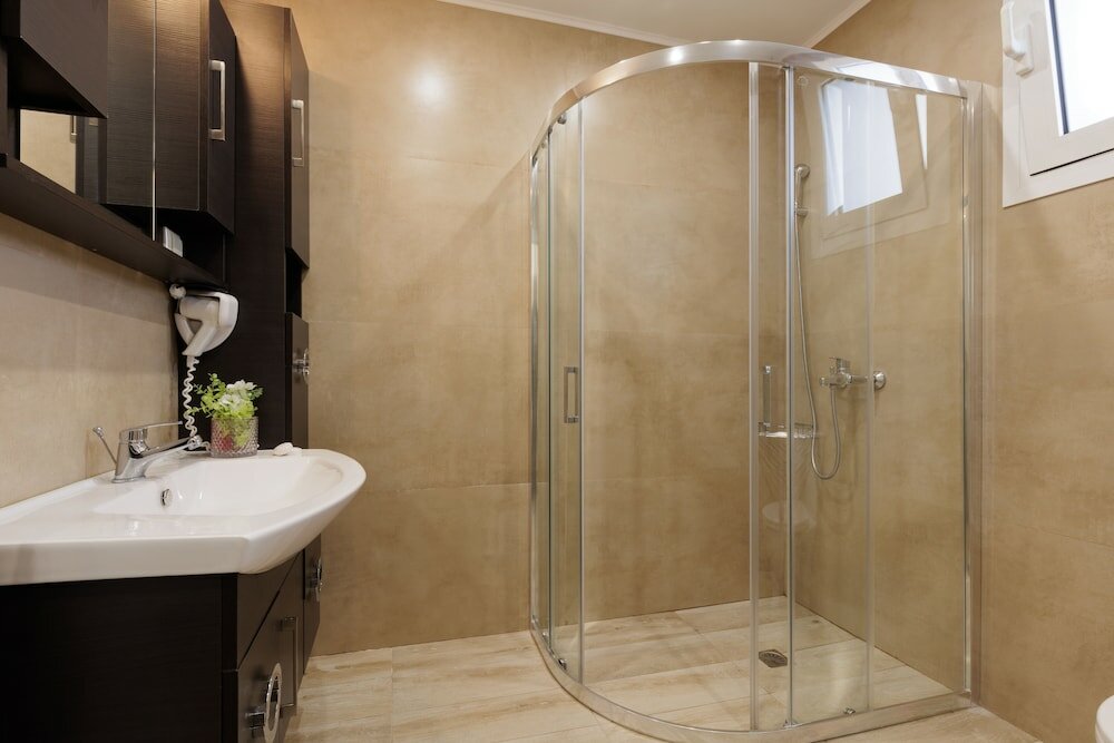 Фото Planet Villas at Ipsos by Konnect, Shared BBQ & Garden