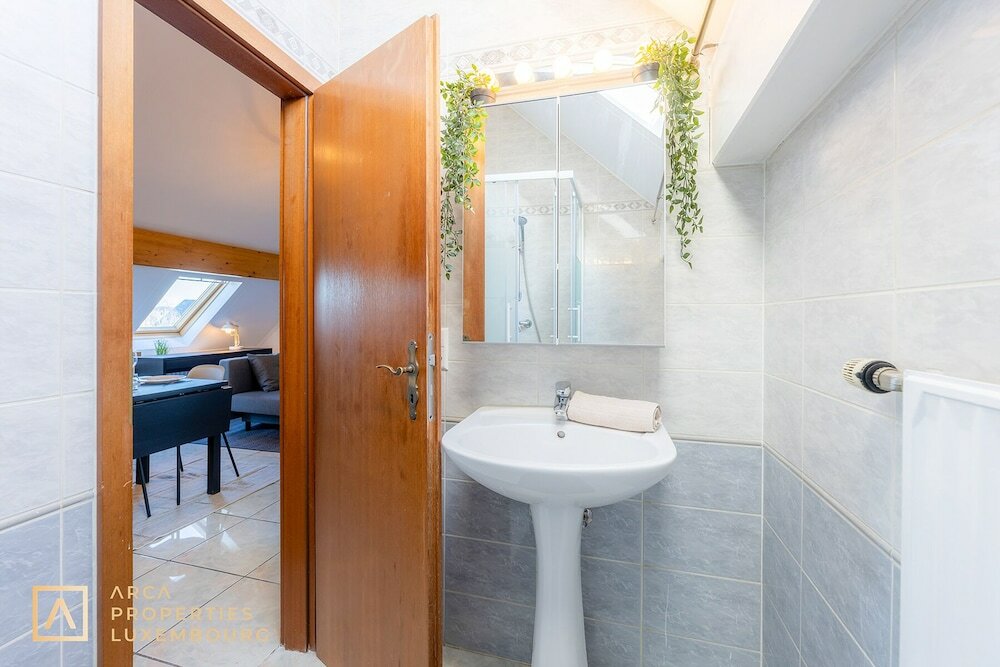 Фото Modern Bright Cozy Apt in Bonnevoie