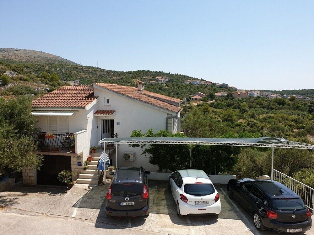 Фото Nina - Free Private Parking - A1