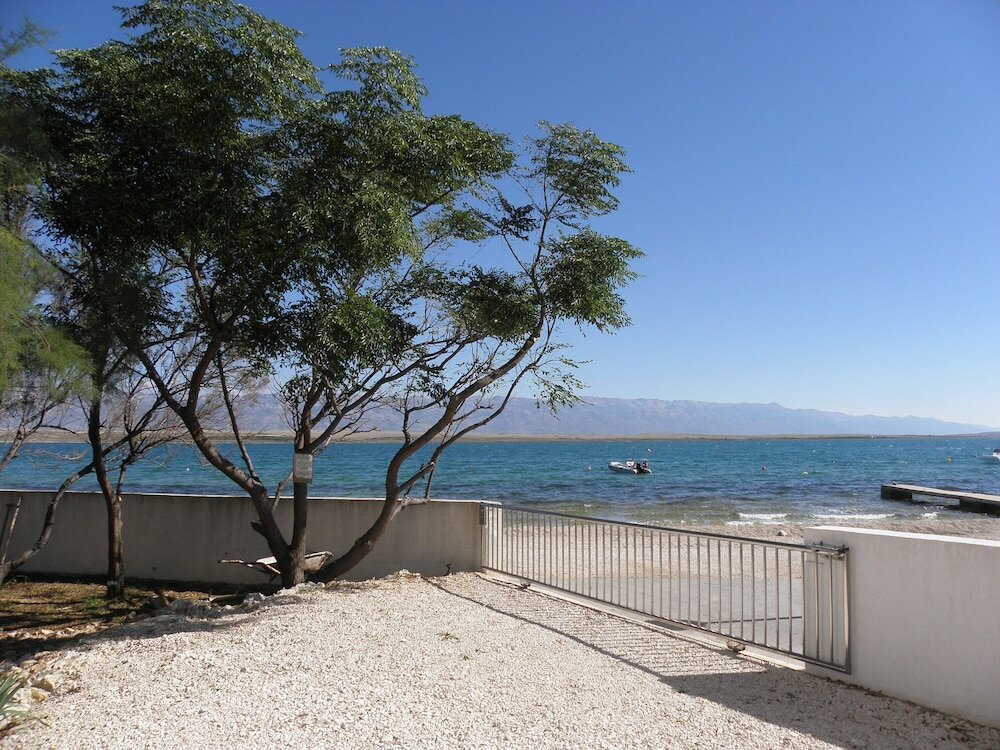 Фото Stjepan- 10 m From Beach - A3 1. kat Lijevo