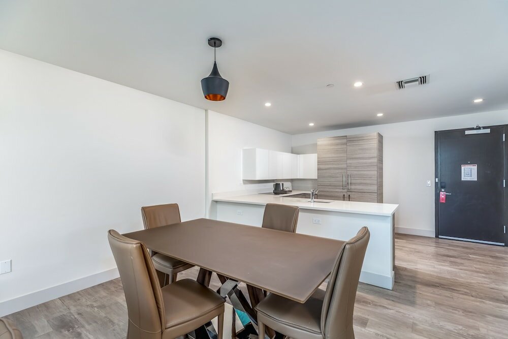 Фото Stylish Private Beach Condo Hollywood