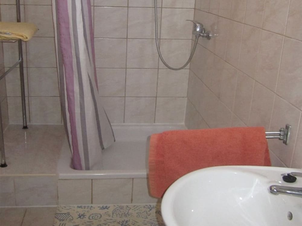 Фото Andro - With Parking - H