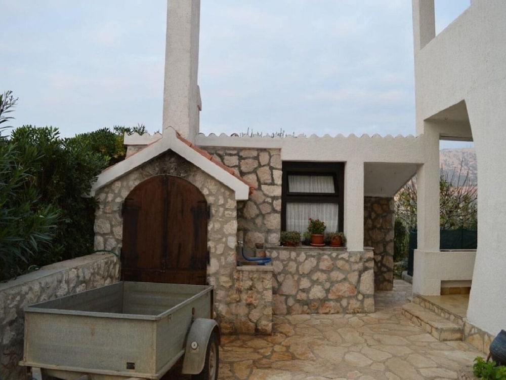 Фото Mate - Free Parking - A4