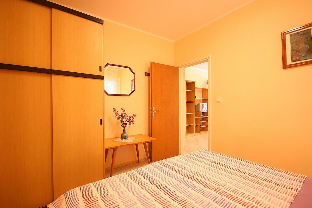 Фото Dino - Apartments With hot tub - A2