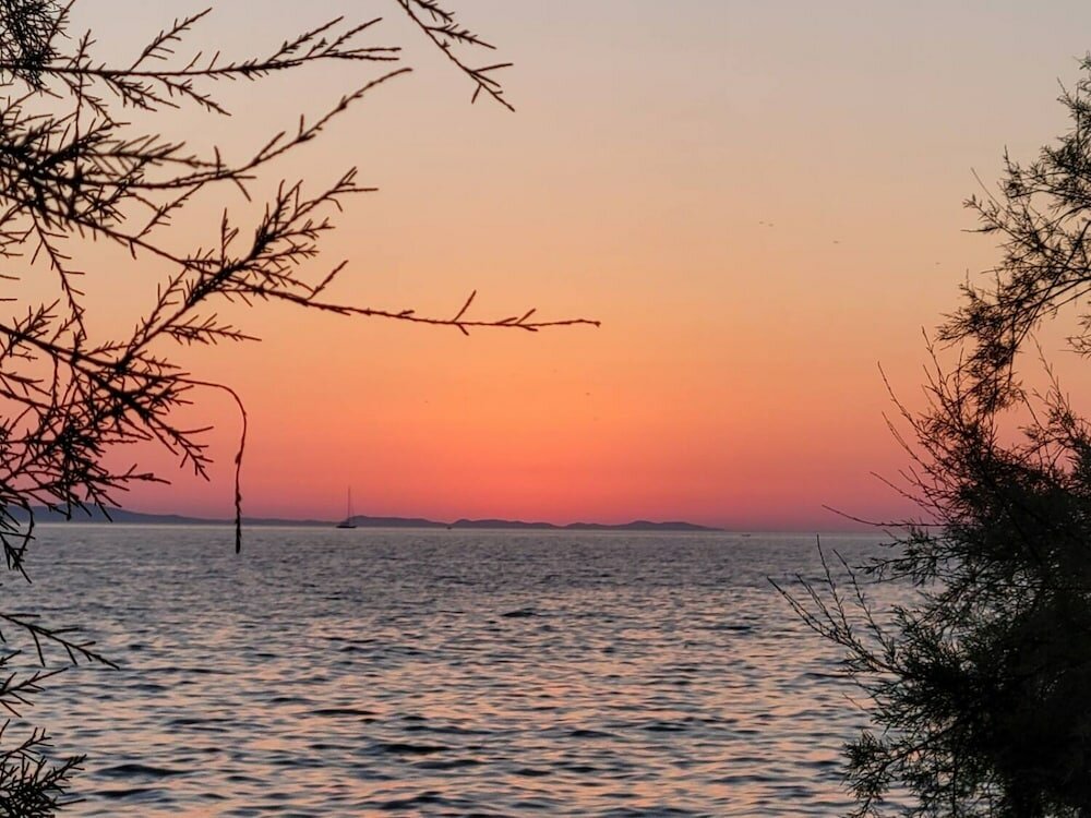 Фото Petin - 5m From the sea - A2