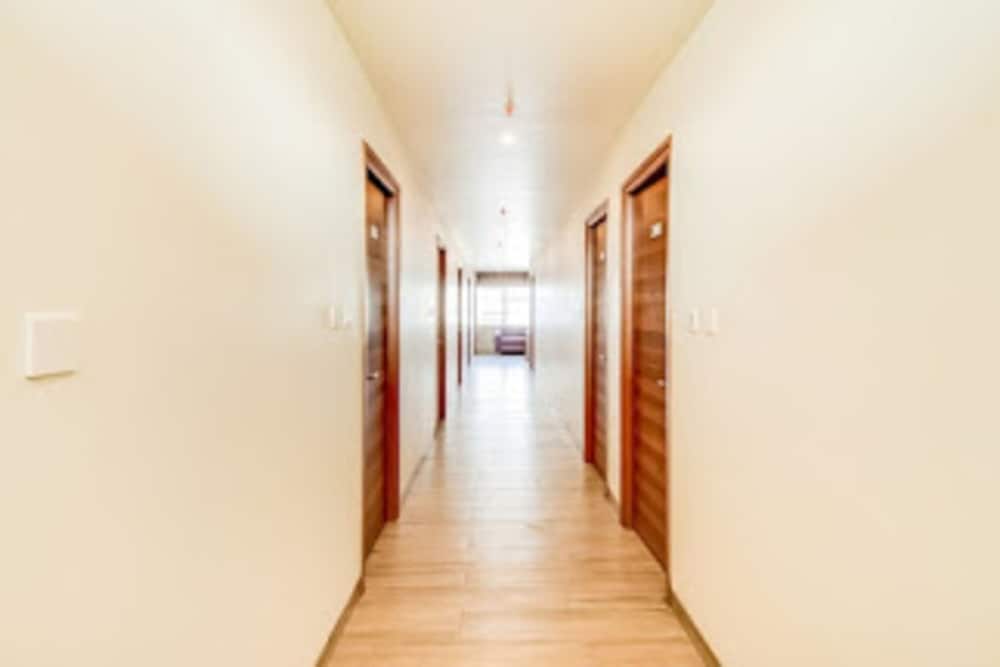 Фото Inn The Centre