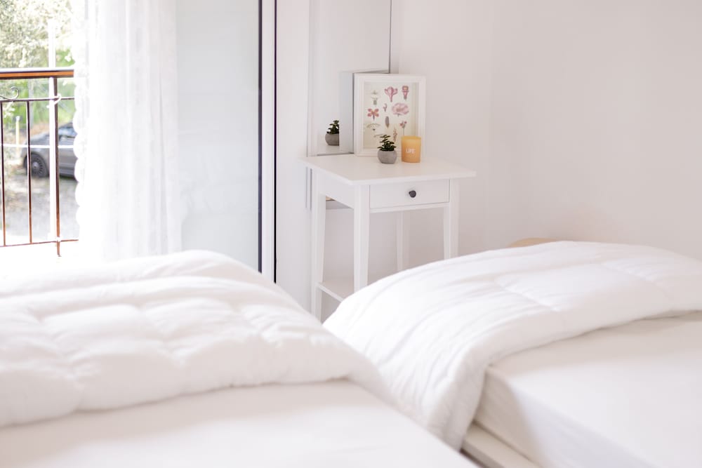 Фото The Island Life Apartments by Konnect, Ipsos Beach