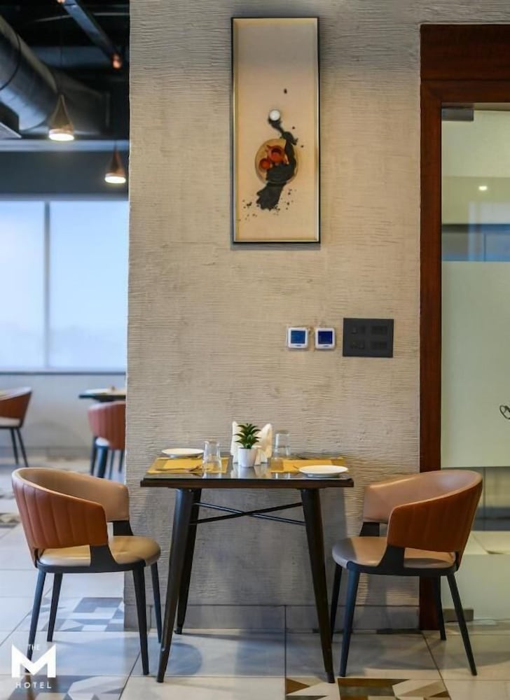 Фото The M Hotel Raipur