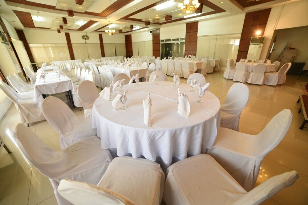 Фото Marcian Business Hotel